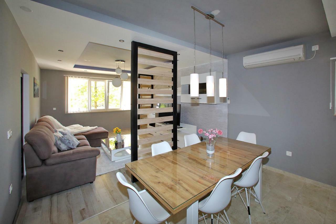 Apartments Sonia Sukosan Exterior photo